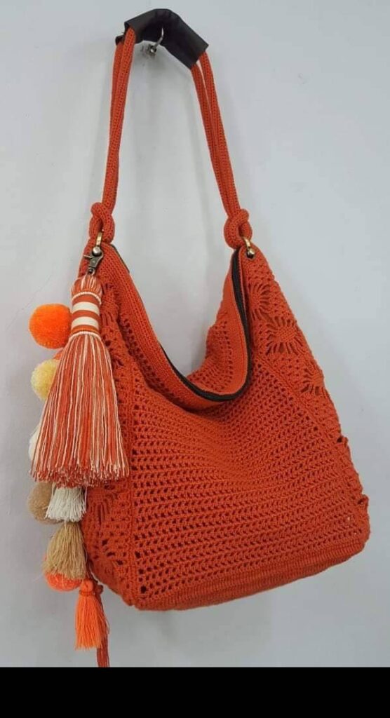 Dao handicraft bags: souvenirs from thailand