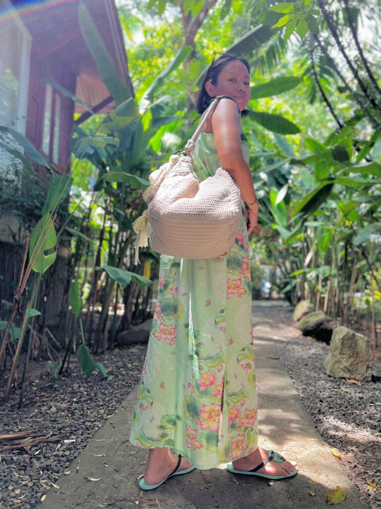 Dao handicraft bags: souvenirs from thailand